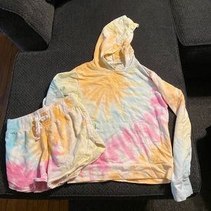 Girls M 10/12 Tie Dye Sweatshirt Hoodie And Short Set